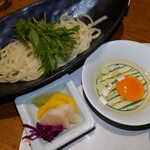 浅草一文 - 〆のうどん…と、お新香