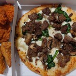 ドミノピザ - マイドミノ税込み\699(炭火焼ビーフにジューシー唐揚げと骨付きフライドチキン)