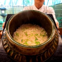 赤坂 菊乃井 - ⚫御飯
                    「新生姜御飯　三つ葉」