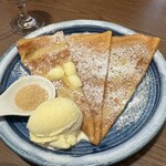 クレープリー・スタンド シャンデレール 梅田店 - 
