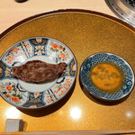 恵比寿 うしみつ - ツラミは頬肉でしっかりした弾力、柚子のタレがベストマッチ