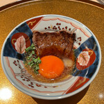 恵比寿 うしみつ - カタサンカク、濃厚な卵と絡まって口の中で溶けてしまう