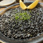 スペインバル・ジローナ - イカ墨のパエリア