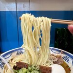 むかん 初台 - 親鶏魚介ラーメン　鰹、醤油
      味玉TP