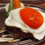 ミート矢澤 - こだわり卵の目玉焼きハンバーグ シングル