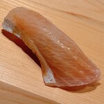 すが弥 - 一週間ほど寝かせたカンパチのお腹部位。まるで生ハムです