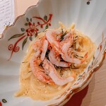 すが弥 - 八戸のムラサキウニの冷製パスタ。桜海老の食感がアクセント