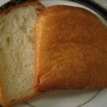 ベッカライ ビオブロート - ビオブロート　トーストブロート　670円　ハーフは335円