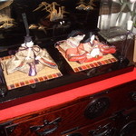 尚 - 店内に飾られたお雛様