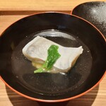 日本料理FUJI - 【写真⑥】疣鯛とじゃがいも(レッドムーン)饅頭のお椀