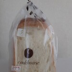 クックハウス あべのキューズモール店 - 食パン378円