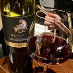 やきにく黒ちゃん - 赤ワイン（グラス）＠700円