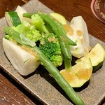 やきにく黒ちゃん - 茹で野菜のドレッシング和え＠850円