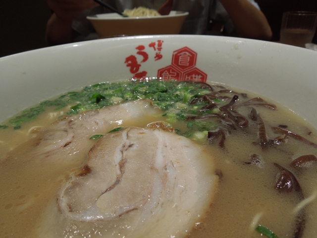 ヒカリエでとんこつラーメン うま馬 渋谷ヒカリエ店 By はちみつ丸 閉店 うま馬 渋谷ヒカリエ店 渋谷 ラーメン 食べログ