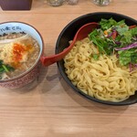 小麦と肉 桃の木 - 