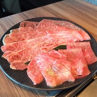 焼肉うしごろ 新宿三丁目店 - 