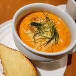 サラベス ルミネ新宿店 - ベルベッティークリームトマトスープとブリオッシュ