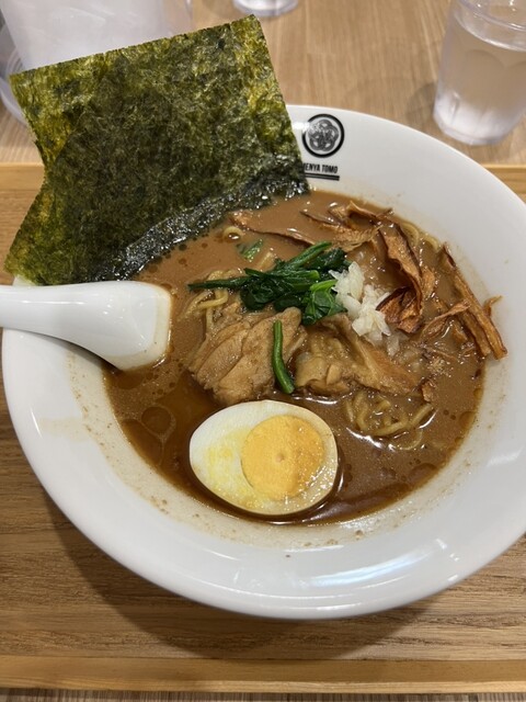 新感覚のカレーラーメン』by ましいしも : 麺屋 智 室蘭店