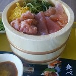 おひつごはん四六時中 - まぐろ三昧 ごはん大盛 690円