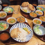 森下でのカレー屋さん営業最終日。俺たちの食卓