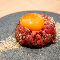 焼肉 黒田 - 炙りユッケ