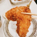 釣りあじ食堂 - 金あじフライ 500円　持ち上げ