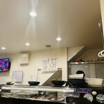 釣りあじ食堂 - カウンターと遠目に〆メニュー