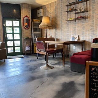 喫茶 恋とカセット_2