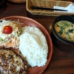 びっくりドンキー 鶴見店 - 