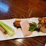 麺屋あごすけ - 特製醤油麺のトッピング