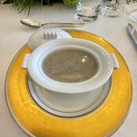 テラコヤ - トリュフのクリームとロワイヤルのあたたかいポタージュ