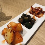 焼肉とんび - 