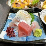 なんか喰ぃ亭 - お造り３点盛り！？