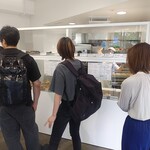 MARUICHI BAGEL - 列は少ないけれどベーグルも残り少ない