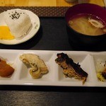 奴 - バルメニューです