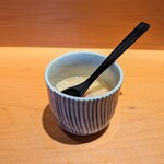 SUSHI TOKYO TEN、 - ズワイガニの茶碗蒸し