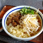 めん処 きりしま茶屋 - もやし盛肉うどん
