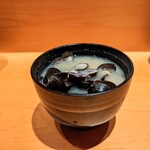SUSHI TOKYO TEN、 - しじみの味噌汁