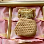 母恵夢本舗 - 白餡です