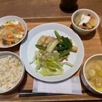 丸の内 タニタ食堂 - 