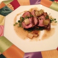 モナリザ 恵比寿店 - 肉  シヤラン産鴨、ゴマの芽とコンソメ、九条ネギ