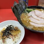 ラーメン 杉田家 - 
