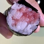 すし富 - トロ巻。