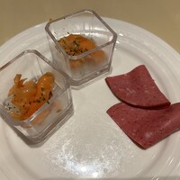 カシュカシュ - サーモンとハム。