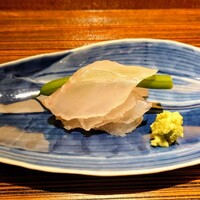 室町 唯 - 