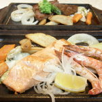 軽井沢 ステーキ＆ハンバーグ ASAMA - 信州サーモンステーキと妙高雪海老のソティ（塩orワサビ醤油）2950円