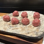 ななにん - まぐろ団子