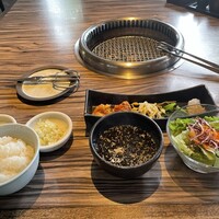 焼肉 べこ亭 たまプラーザ本店 - 