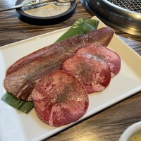 焼肉 べこ亭 たまプラーザ本店 - 2種のタン塩