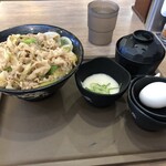 伝説のすた丼屋 - 料理写真:
